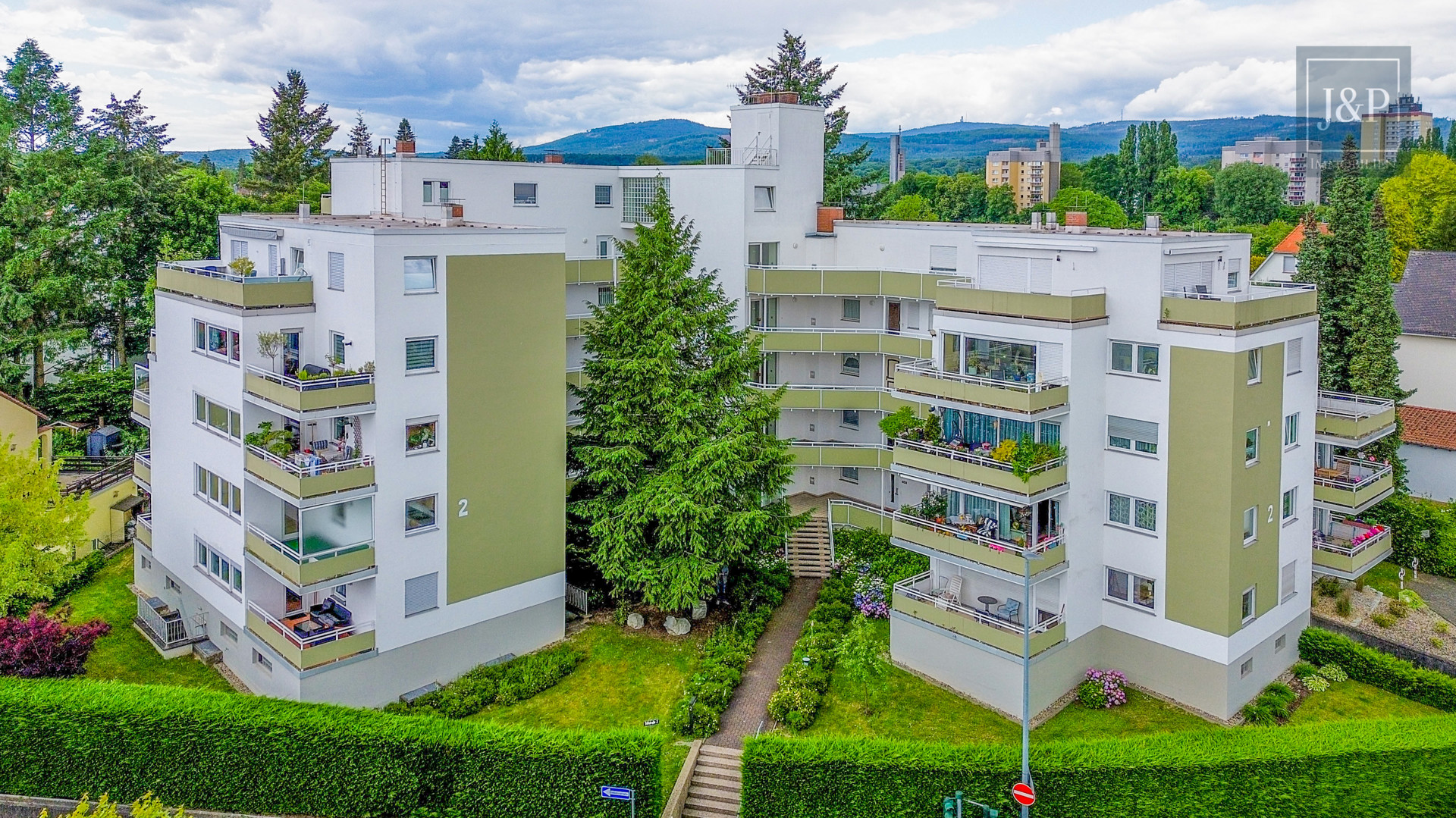 Sanierte Wohnanlage, barrierefreie Wohnung, gehobene Innenausstattung & freie Gestaltung - Außenansicht