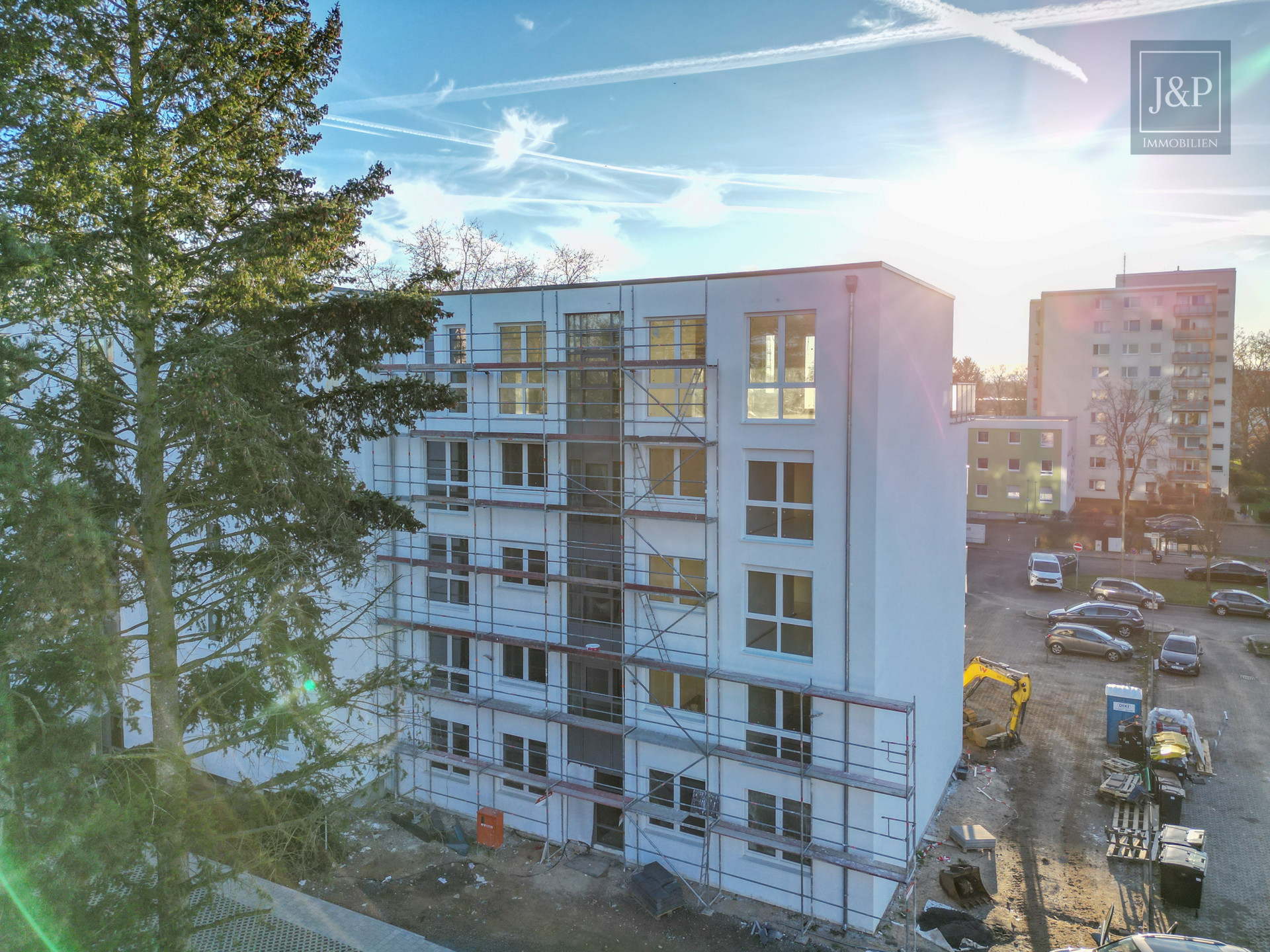 Neubau-Luxus-Penthouse mit privatem Aufzug, Dachterrasse & Taunusblick - Außenansicht Gebäude