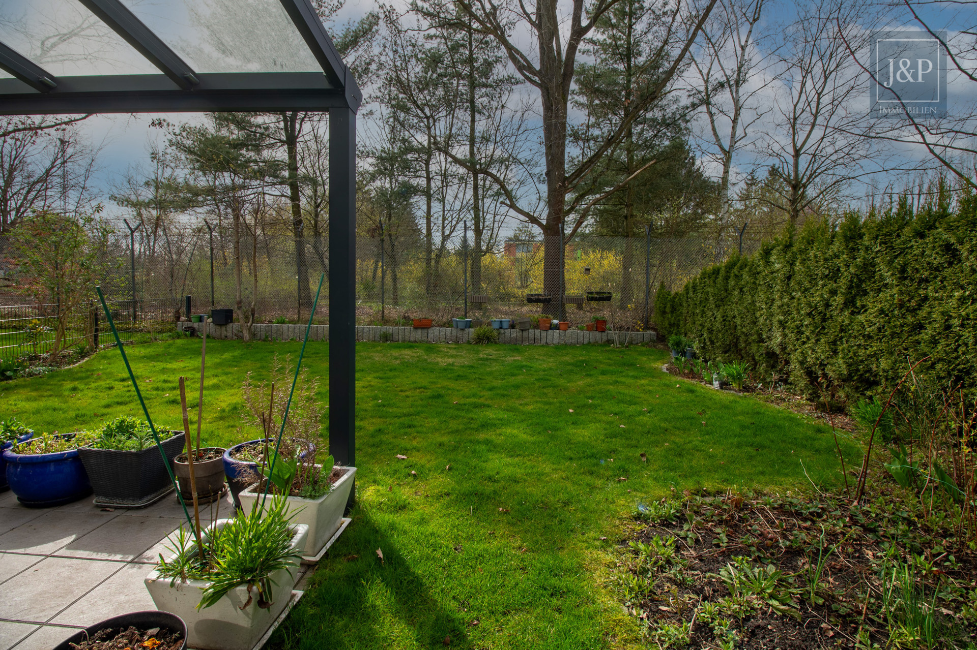 Luxus und Energieeffizienz kombiniert - Genießen Sie Ihr Zuhause mit Dachterrasse! - Garten