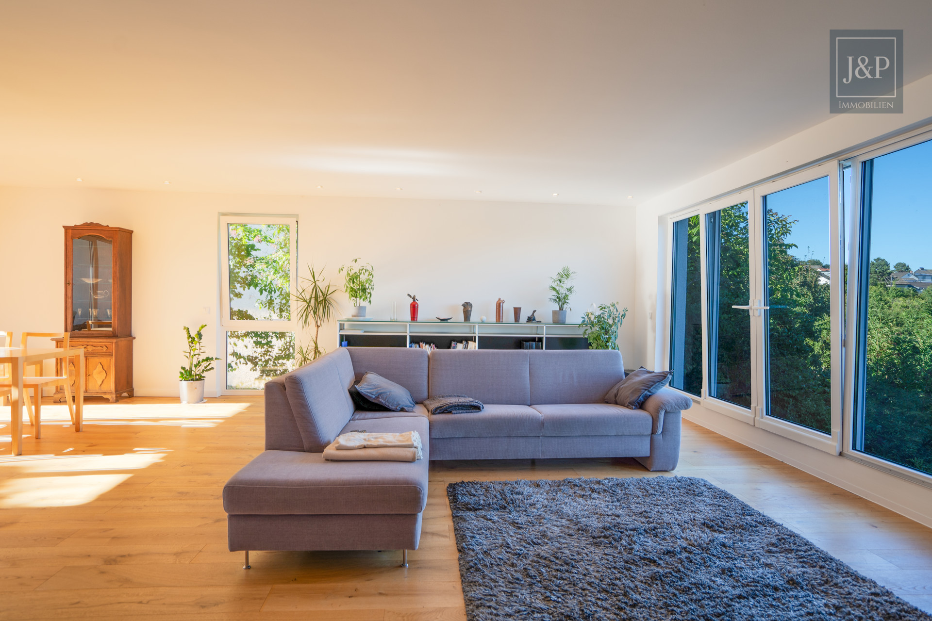 Vollsaniertes Architektenhaus mit Einliegerbereich und Weitblick direkt am Feldrand - Wohnen