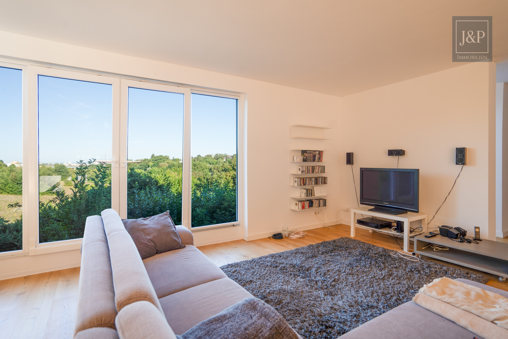 Vollsaniertes Architektenhaus mit Einliegerbereich und Weitblick direkt am Feldrand - Wohnen