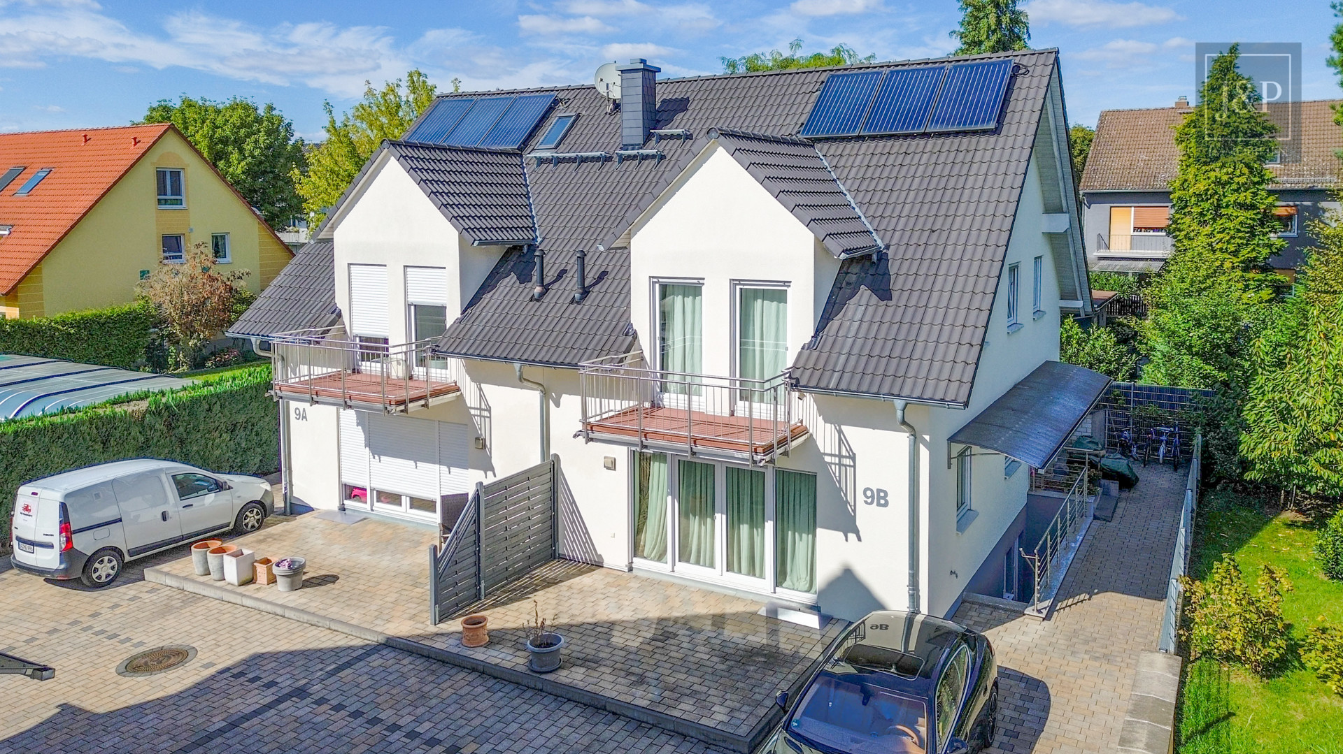 Traumhafte DHH mit Südterrasse und ELW - Ruhige und zentrale Lage in Dörnigheim - Außenansicht