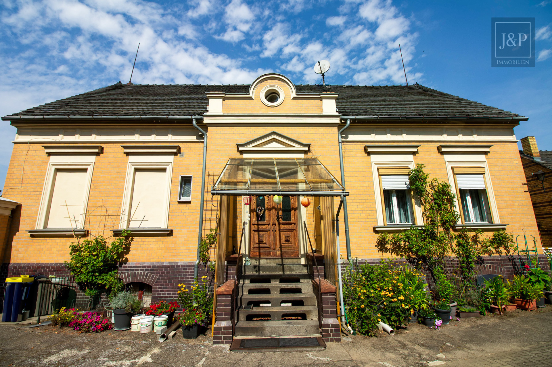 Historischer 3-Seiten-Hof in Lübben: Ihr Traum vom Landleben im Herzen des Spreewalds - Außenansicht Wohnhaus