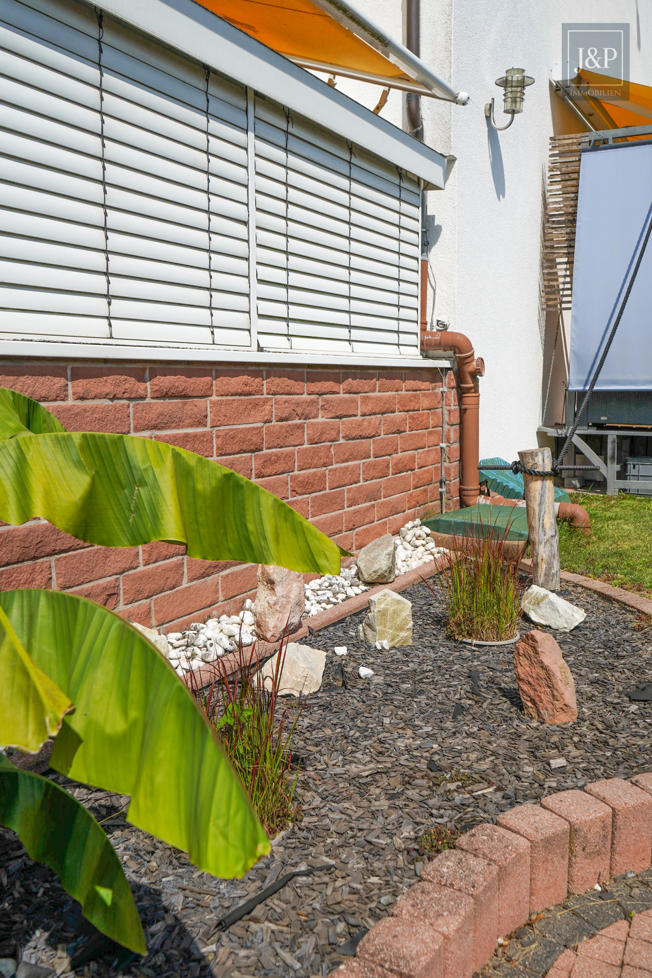 REH mit Vollausstattung! - Ruhige Lage, Vollwärmeschutz & komplett saniert, ideal für Ihre Familie - Garten