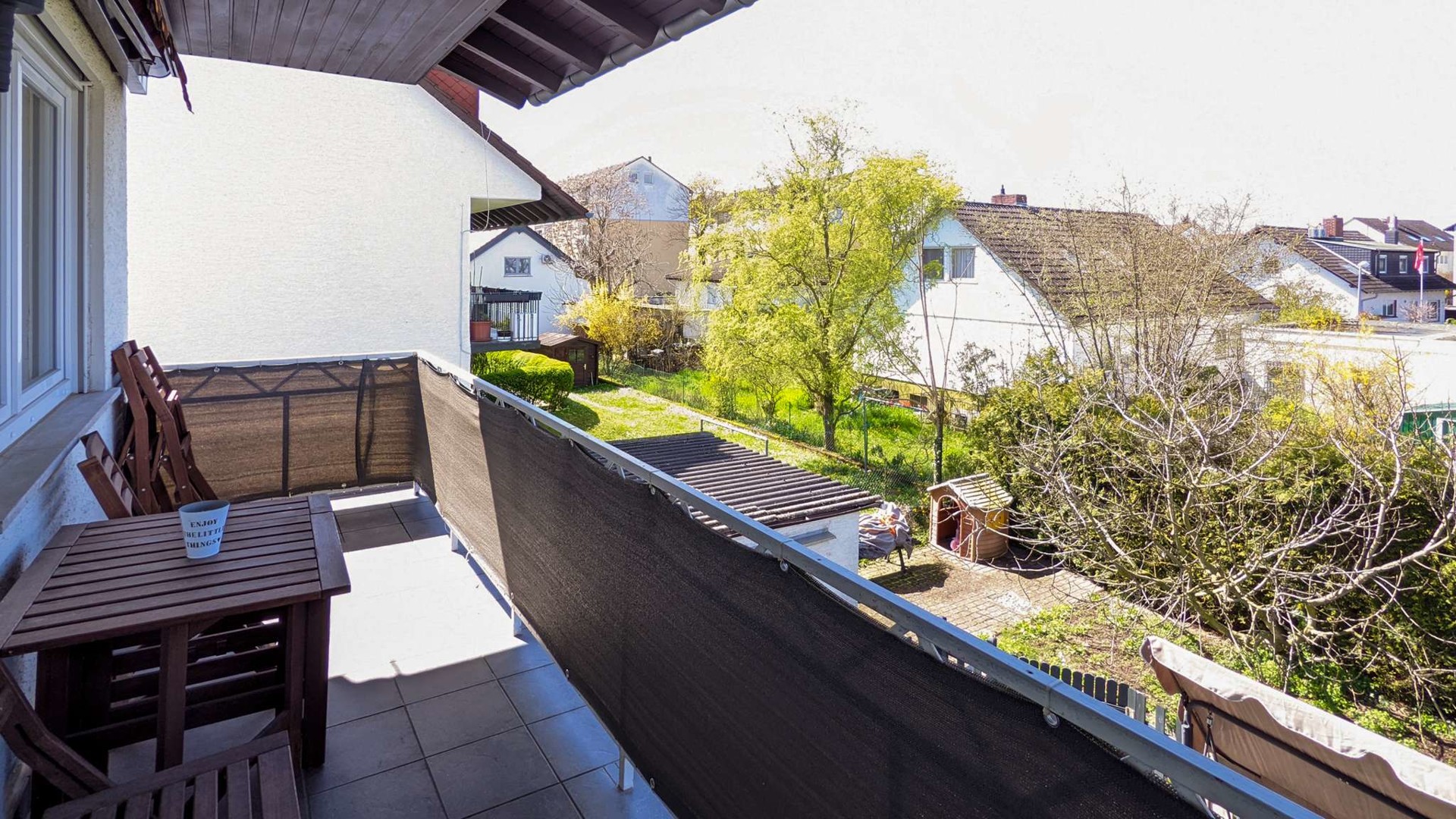 2018 vollmodernisiertes 2 Familienhaus / EFH mit Westterrasse, Feldrandlage und Souterrainabteil - Balkon