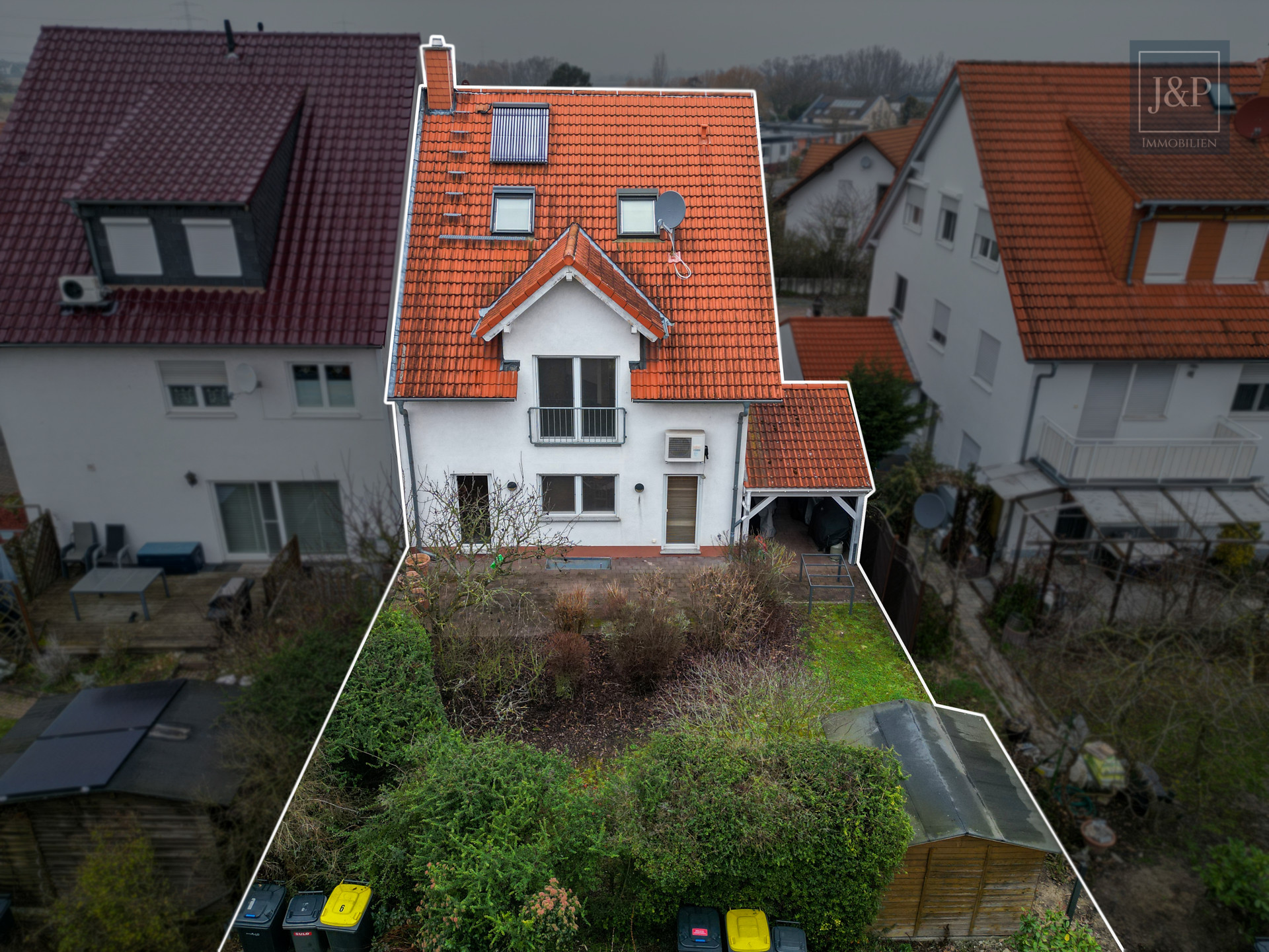 Architektonisches Highlight: Großzügige Doppelhaushälfte mit Luftraum & Smarthome - Rückansicht