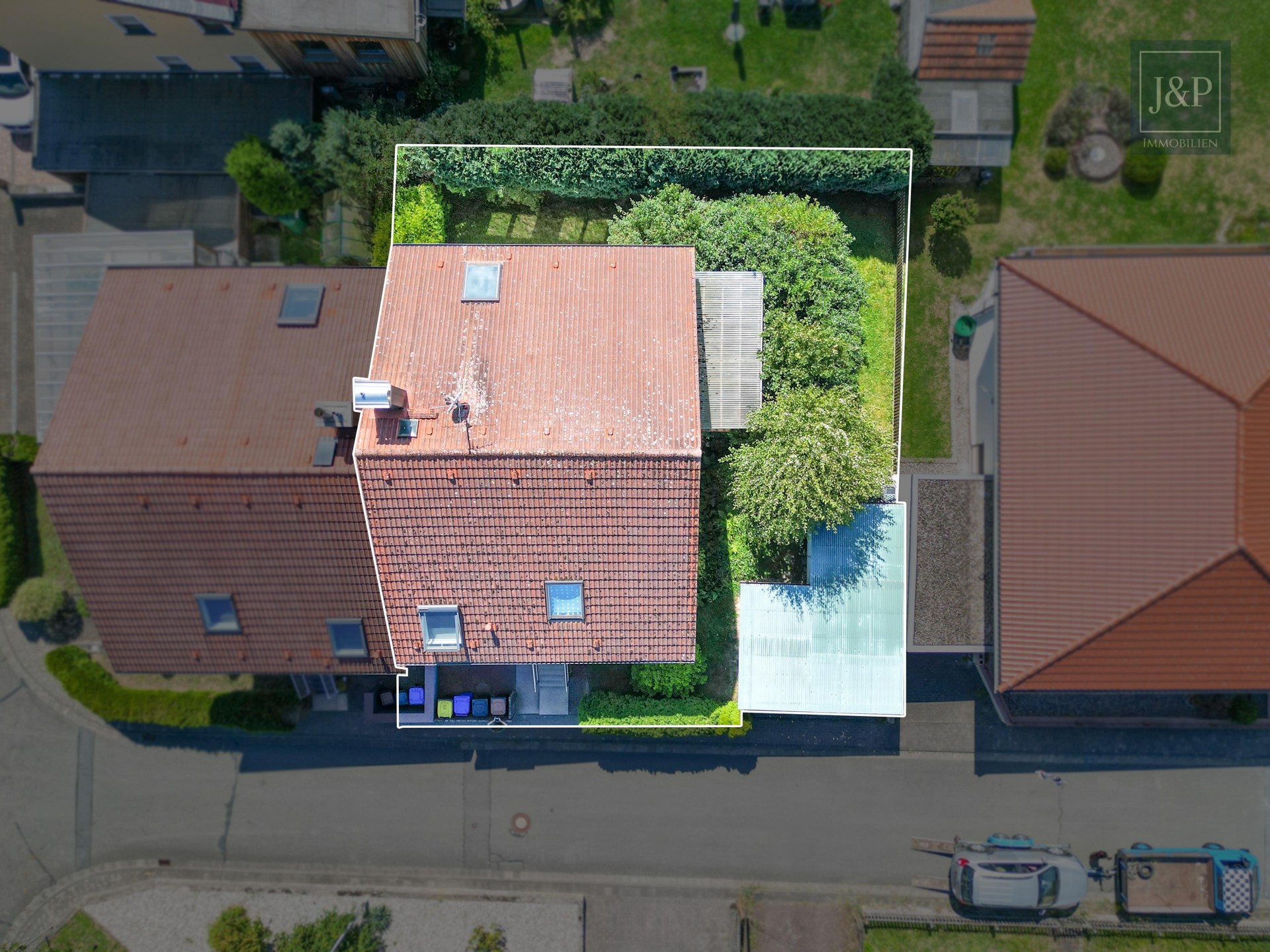 Großzügige Doppelhaushälfte mit Einliegerwohnung und hochwertiger Ausstattung in ruhiger Lage von Waldsolms - Draufsicht