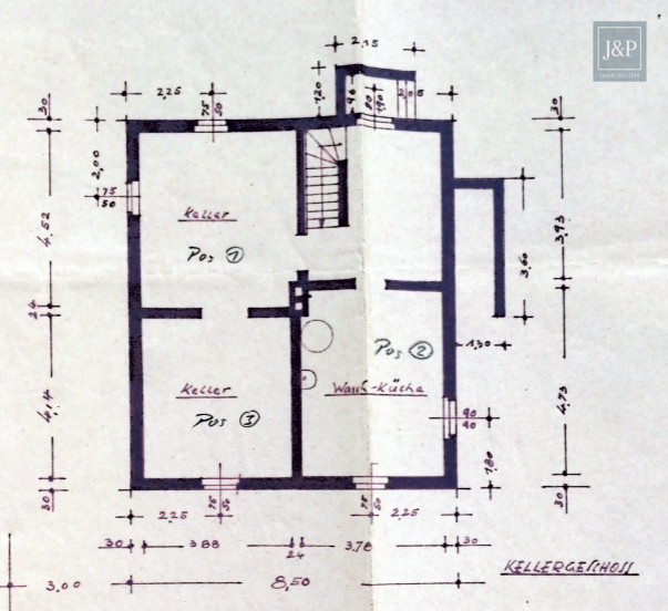 Einfamilienhaus mit großen Zimmern, Keller & großem Garten (Baugrundstück) in guter Lage - Keller Erz